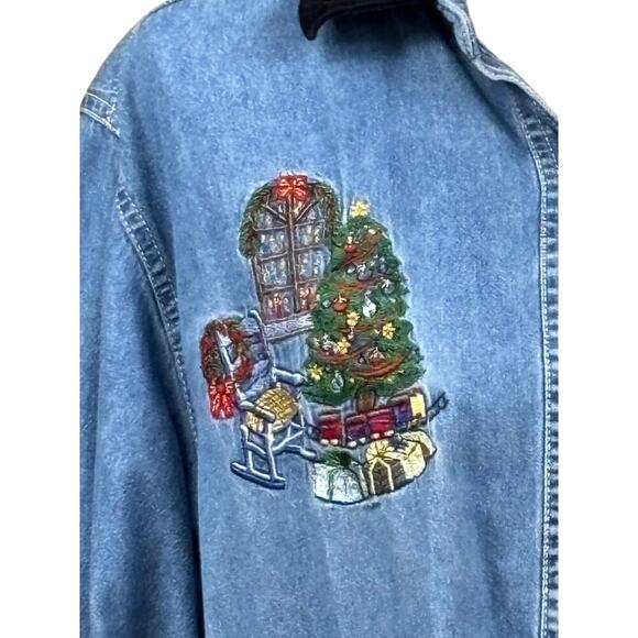 Bobbie Brooks vintage denim embroidered Christmas top, nostalgic, cozy, festive - Picture 3 of 7